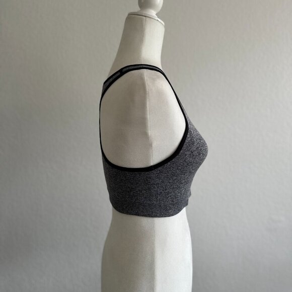 🖤 Reebok Gray Seamless Sports Bra - Size Medium🖤 - Picture 5 of 6